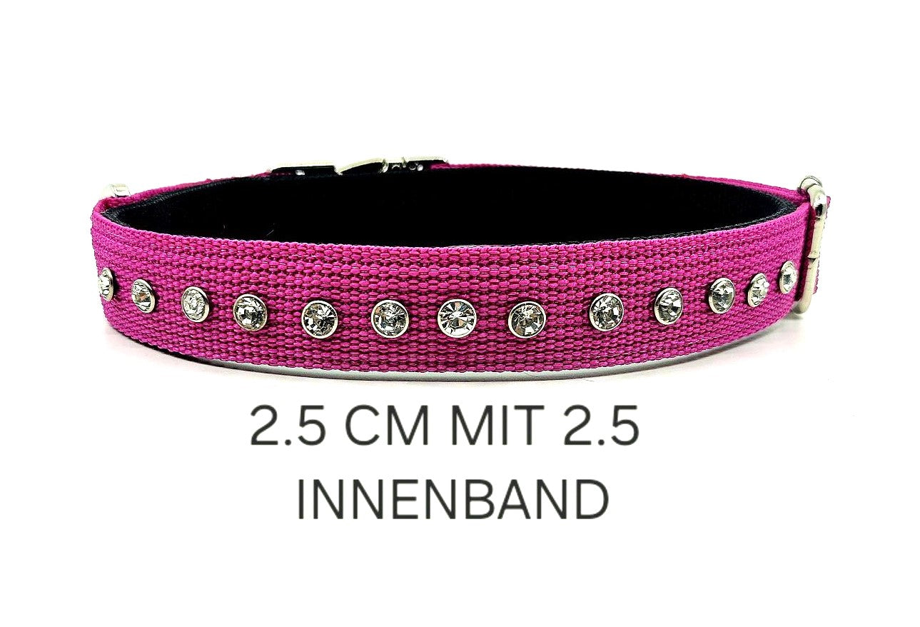 HALSBAND NACH WUNSCH MIT NIETEN/CONCHOS